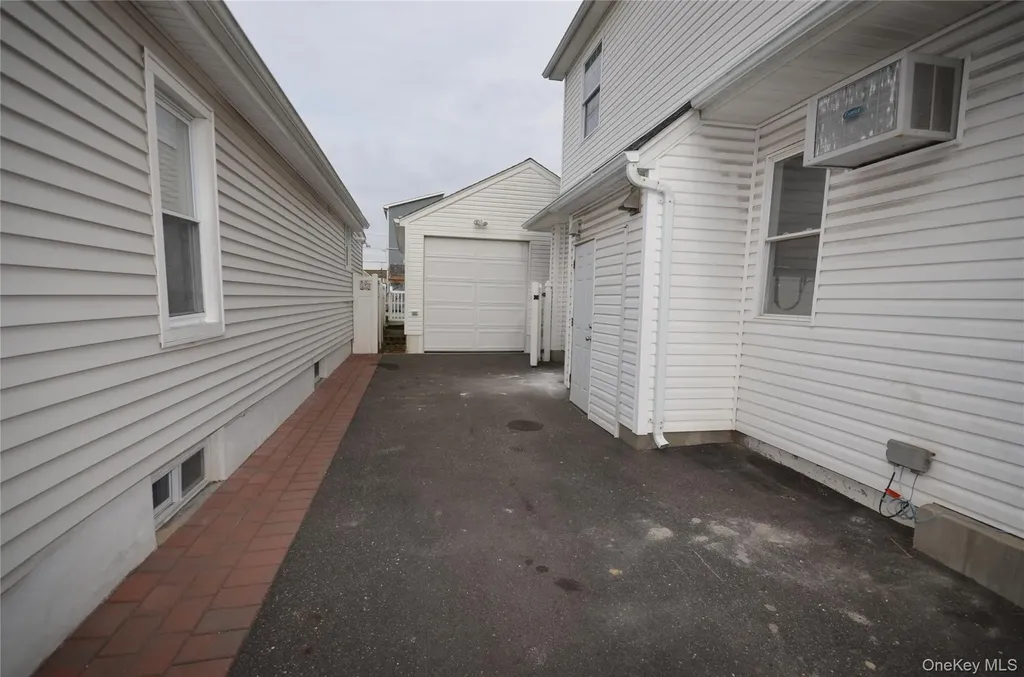 138 Beach Avenue Bellmore NY 11710