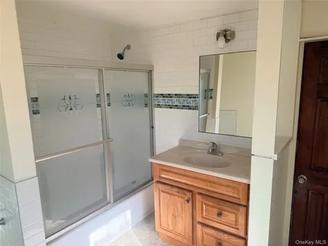 149 W Kingsbridge Road Mount Vernon NY 10550