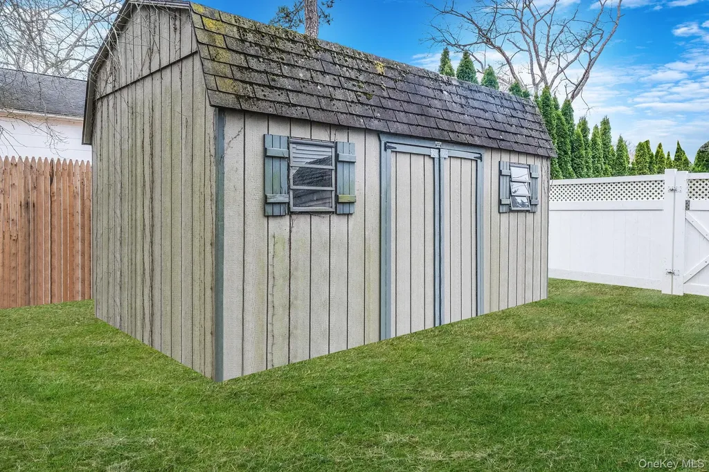 287 Central Avenue Bohemia NY 11716