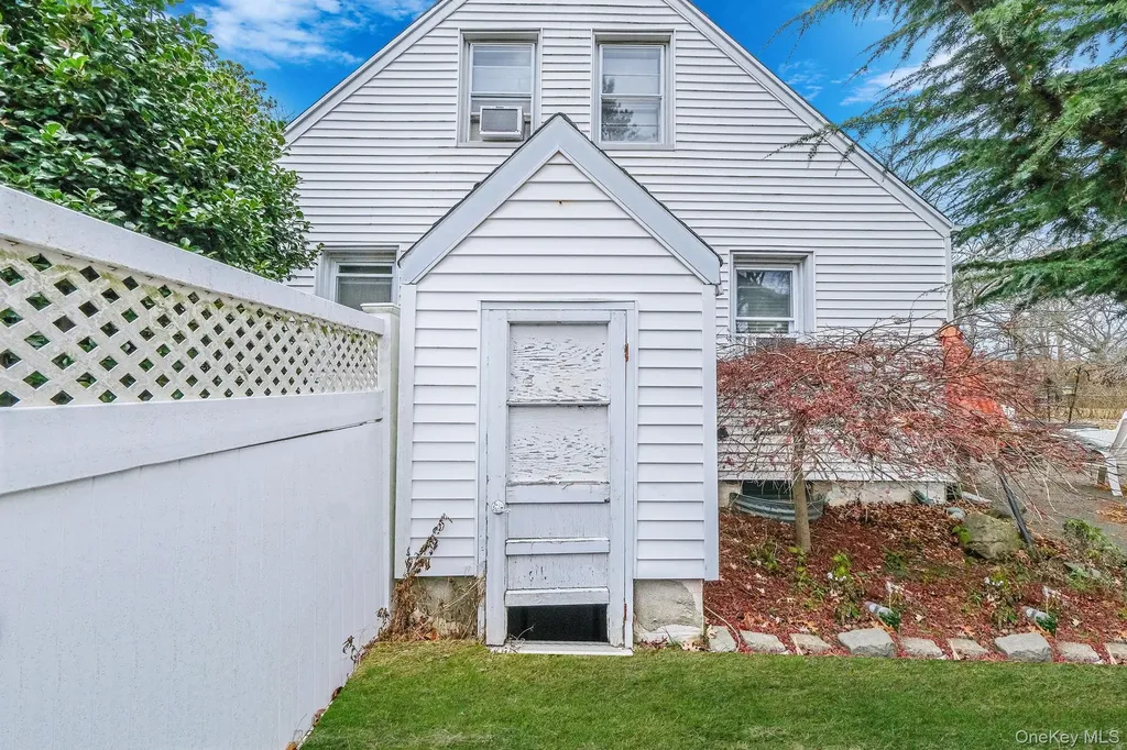 287 Central Avenue Bohemia NY 11716