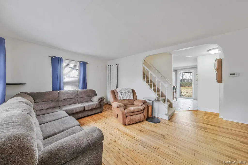 287 Central Avenue Bohemia NY 11716