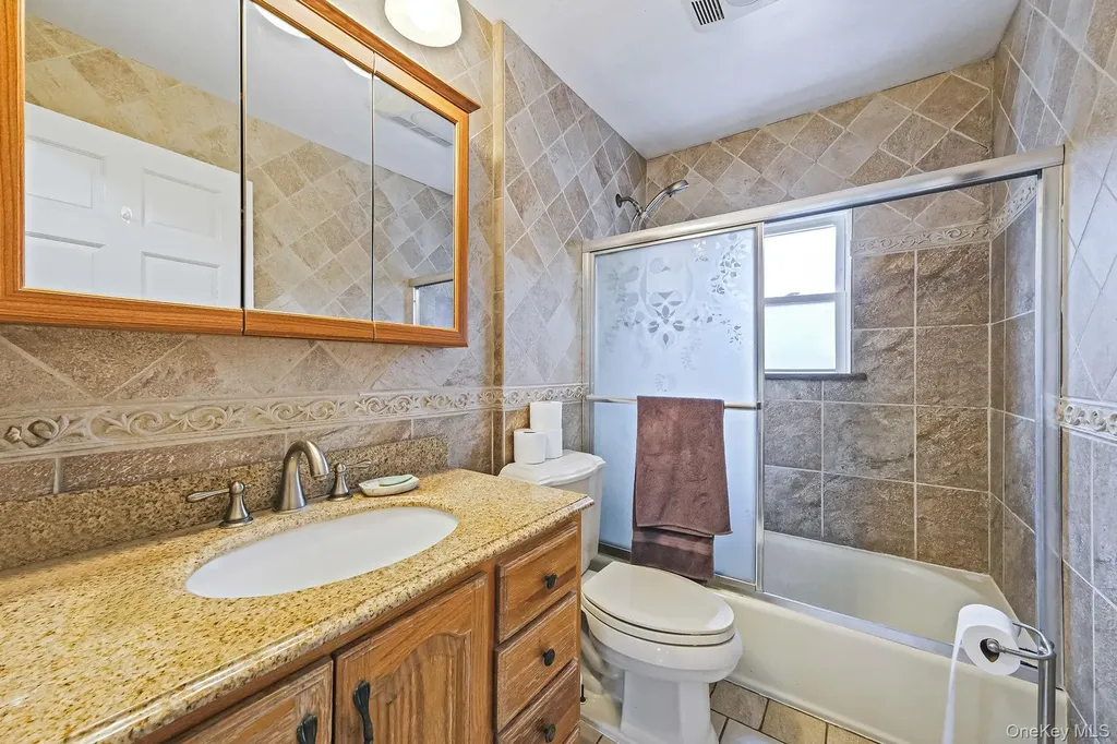 287 Central Avenue Bohemia NY 11716