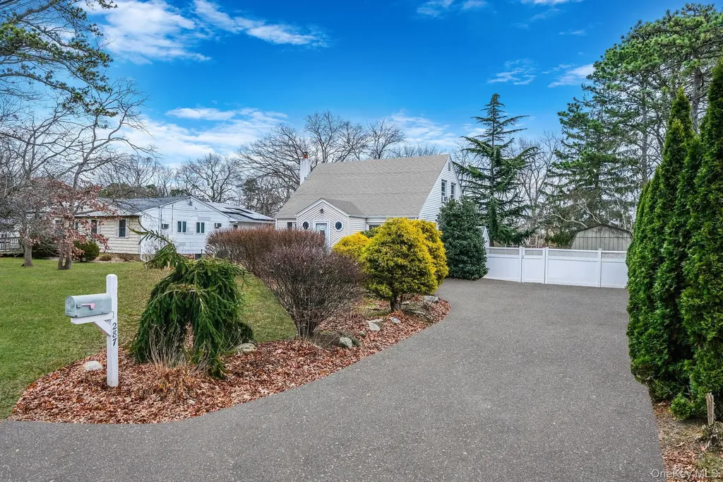 287 Central Avenue Bohemia NY 11716