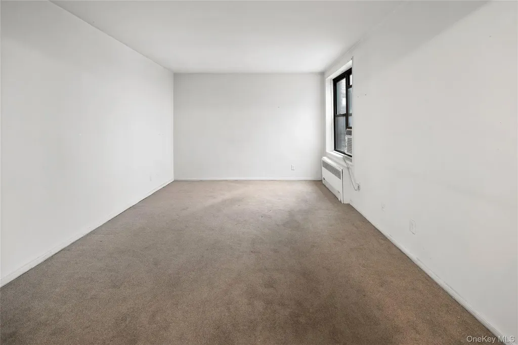 38-15 149th Street Flushing NY 11354