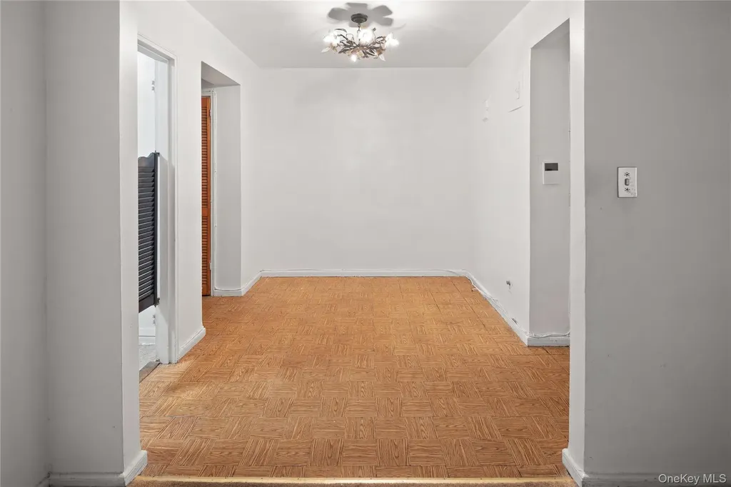 38-15 149th Street Flushing NY 11354