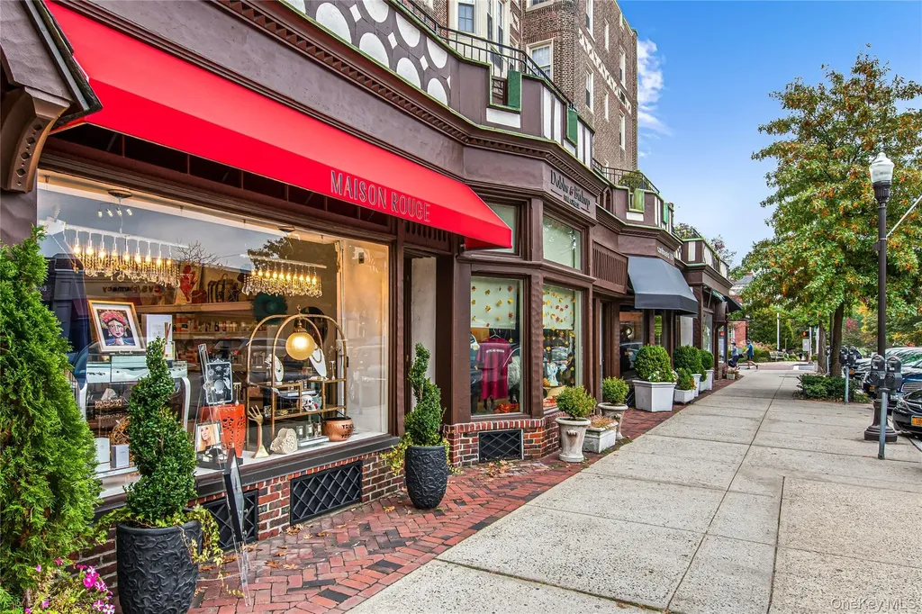 2 Bronxville Road Bronxville NY 10708