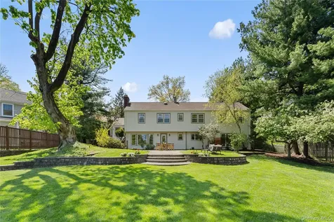 8 Harvard Lane Hastings-on-hudson NY 10706