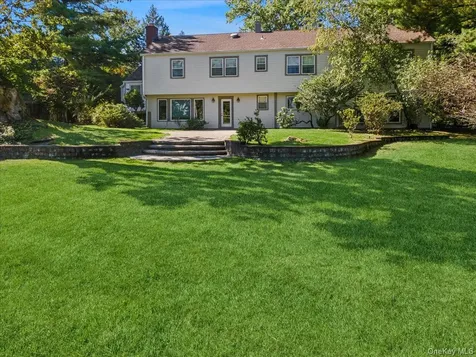 8 Harvard Lane Hastings-on-hudson NY 10706