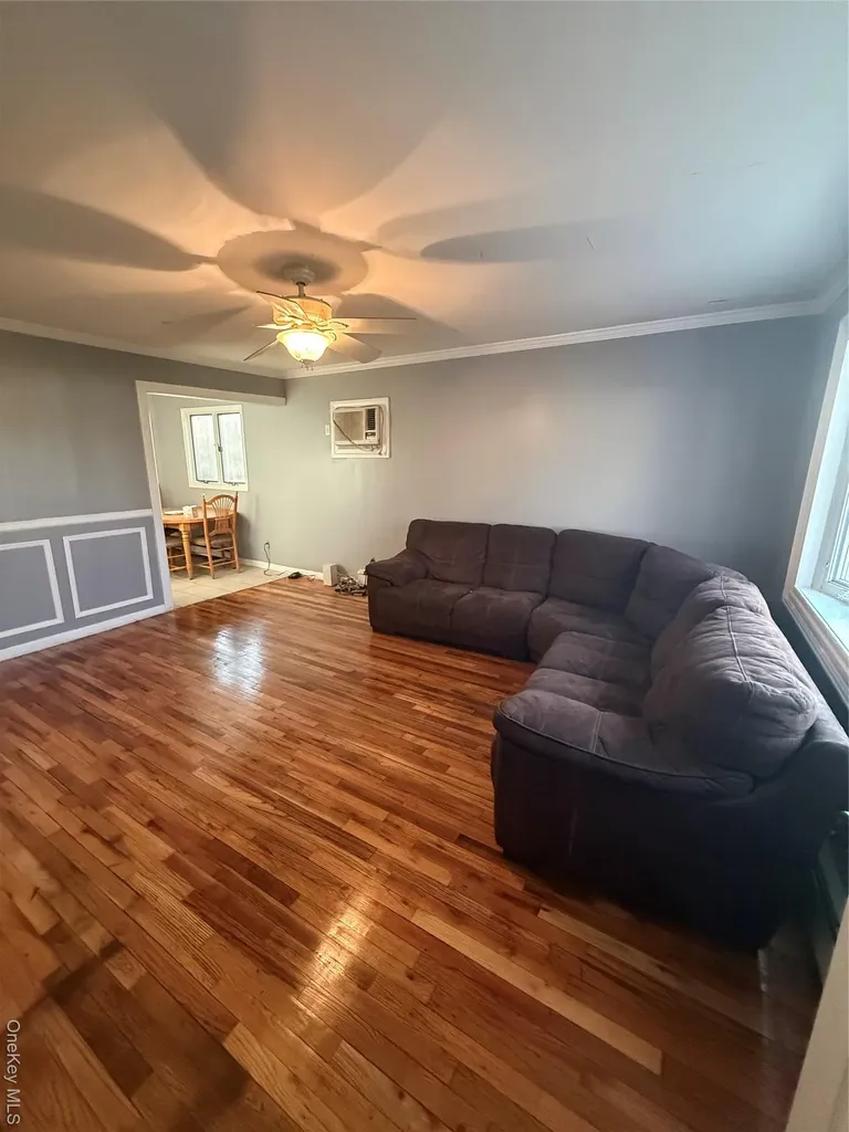 152 Gracie Drive North Babylon NY 11703