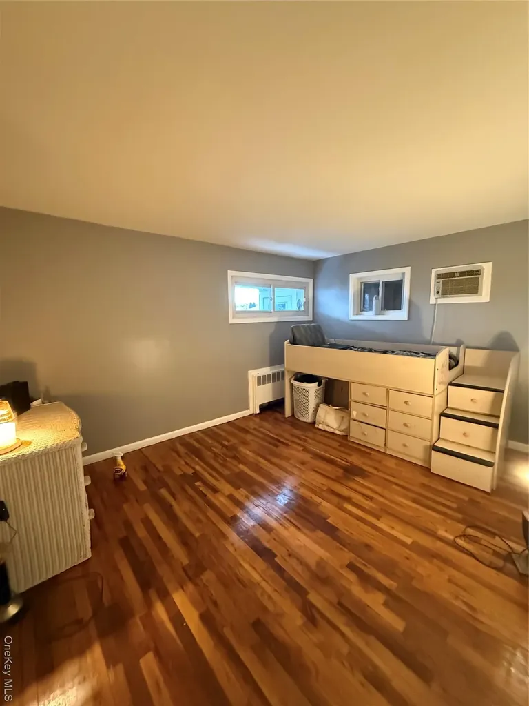 152 Gracie Drive North Babylon NY 11703