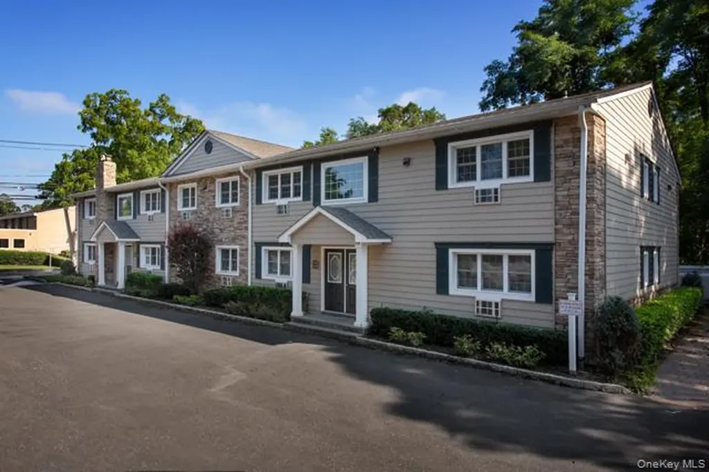 118 Carleton Avenue Islip Terrace NY 11752