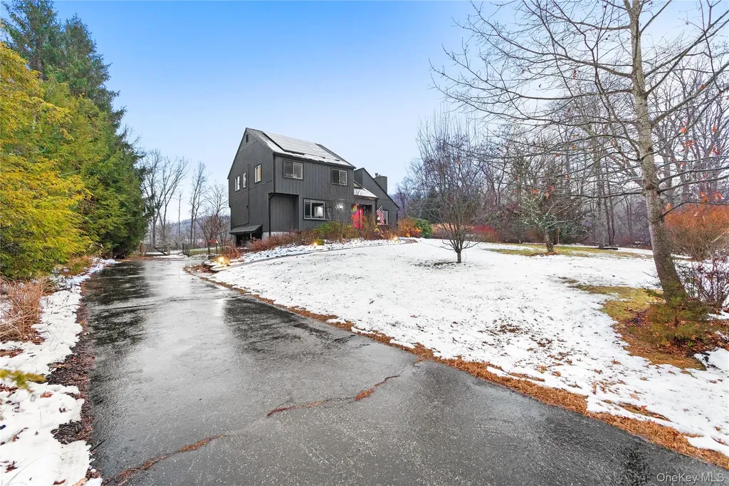 215 Route 164 Patterson NY 12563