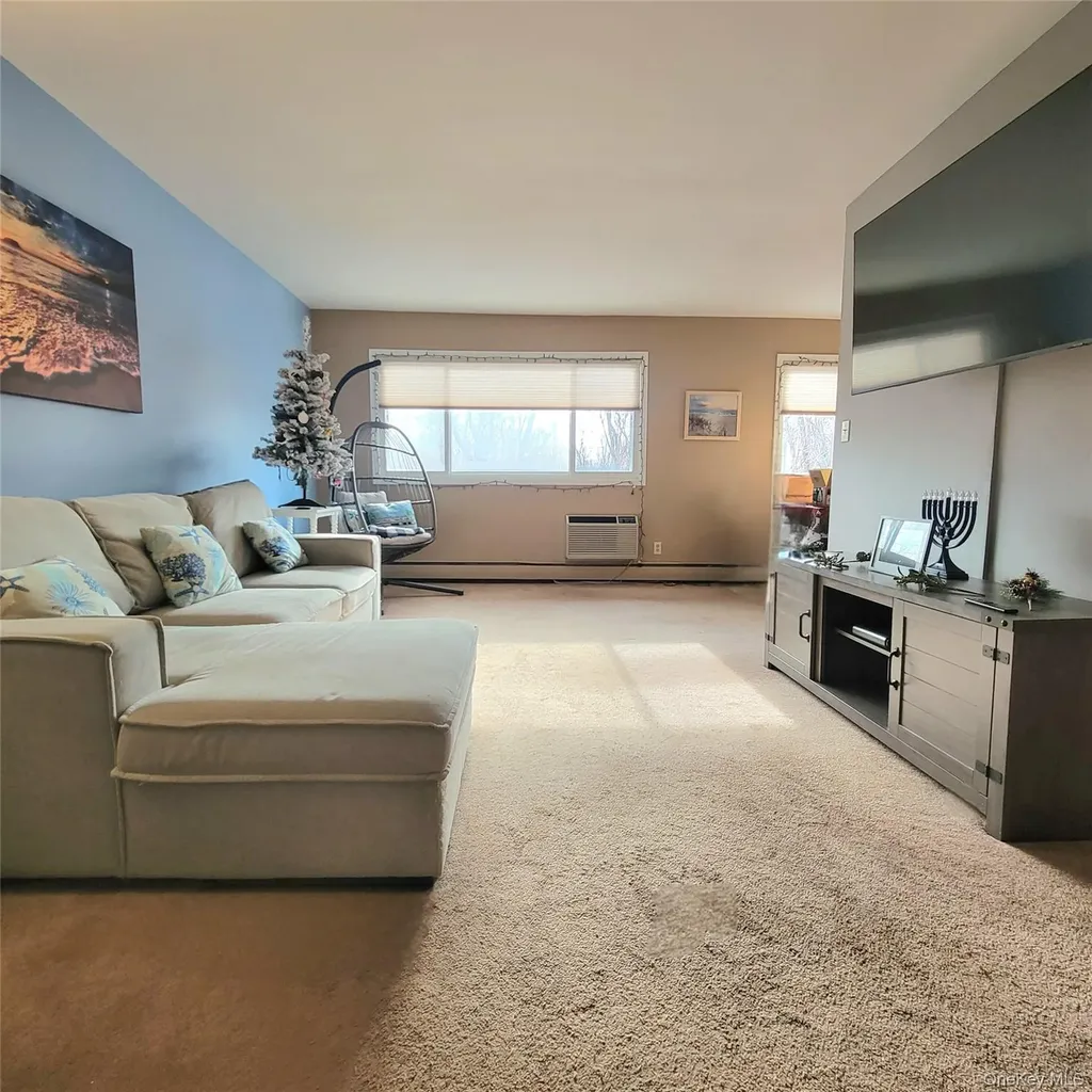 355 Route 111 Smithtown NY 11787