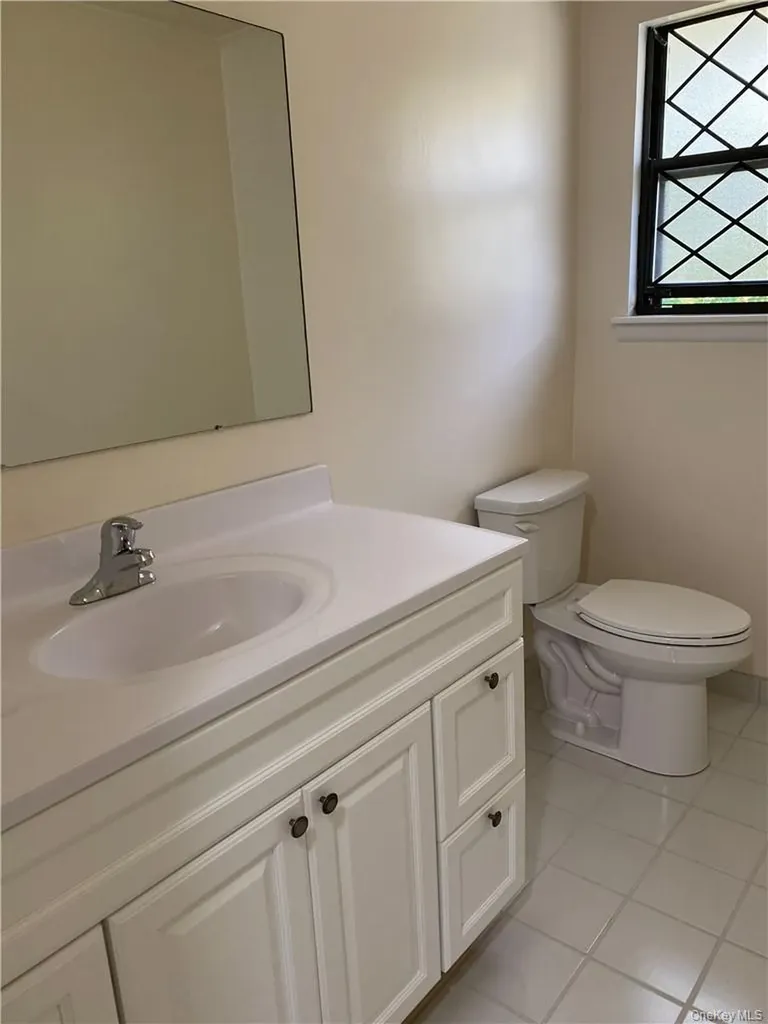 108 Park Lane Warwick NY 10990