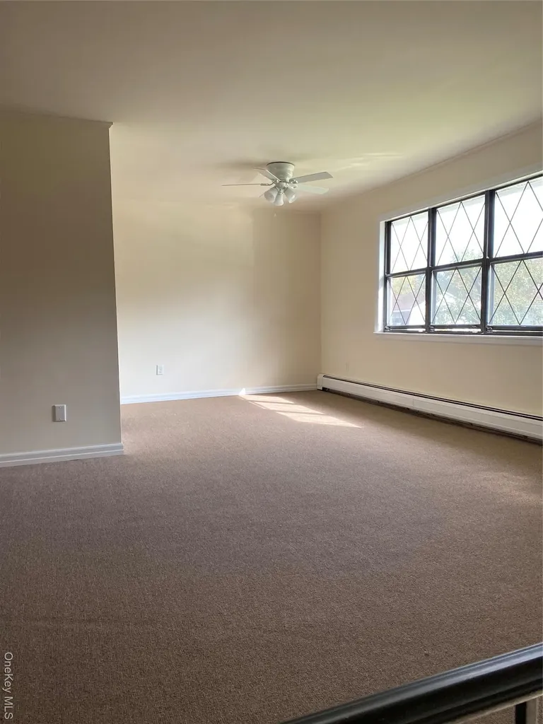 108 Park Lane Warwick NY 10990