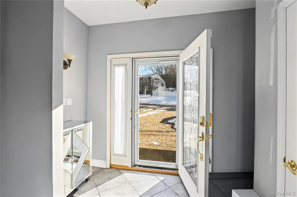 5 Joy Road Selden NY 11784