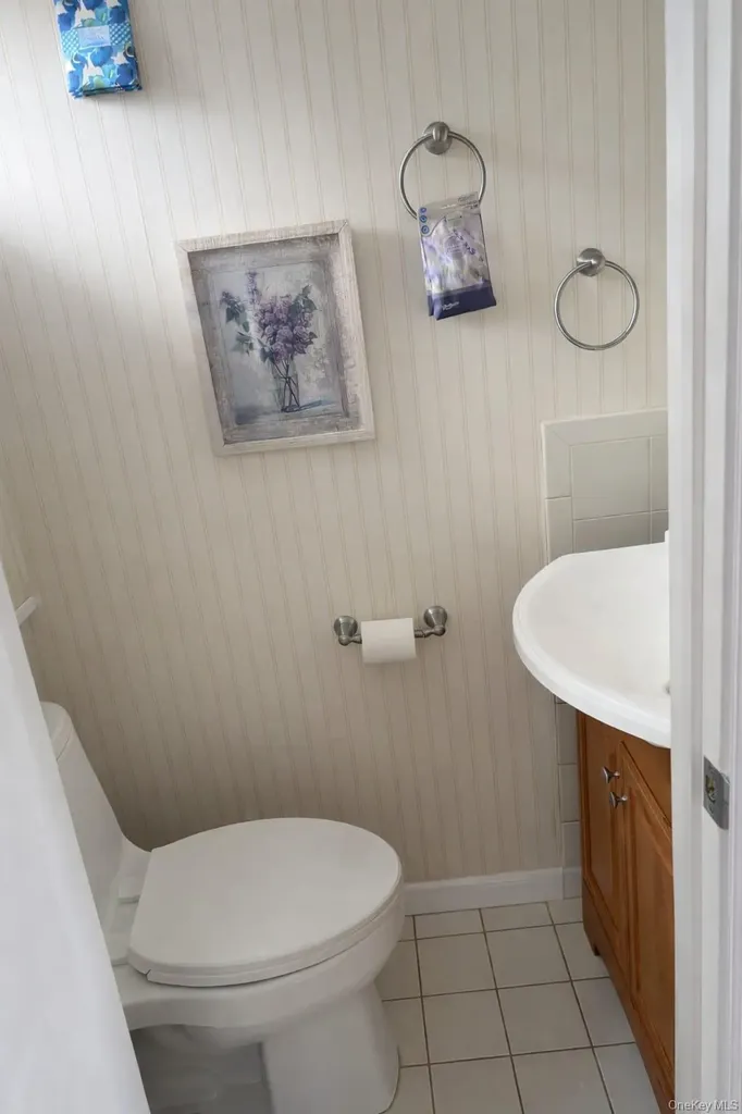5 Joy Road Selden NY 11784