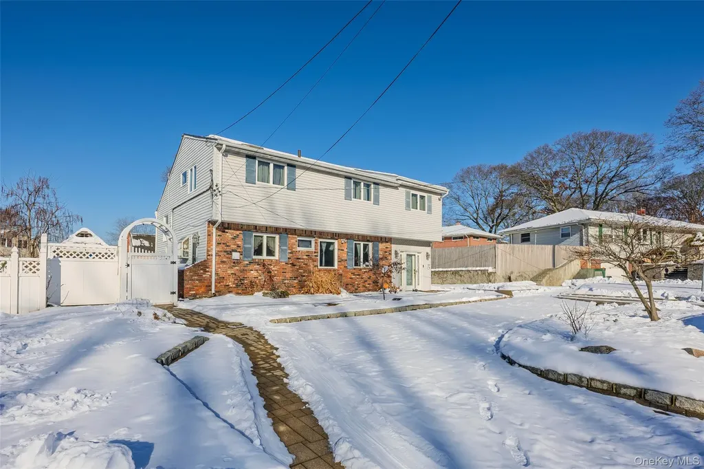 5 Joy Road Selden NY 11784