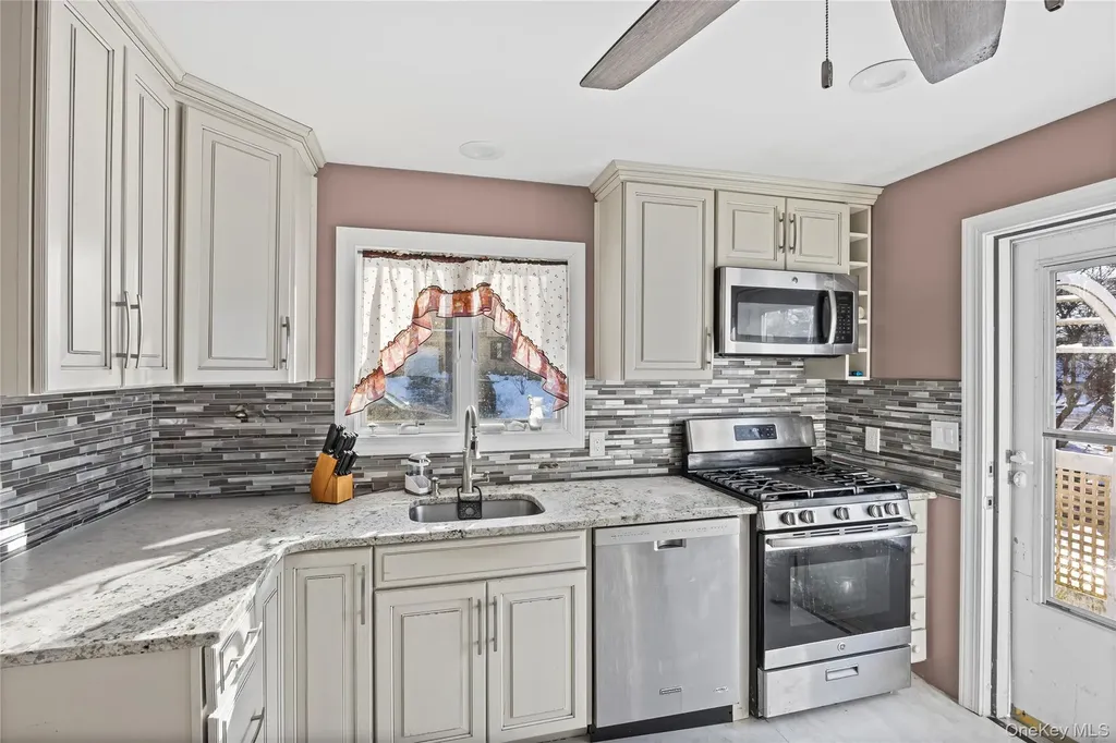 5 Joy Road Selden NY 11784