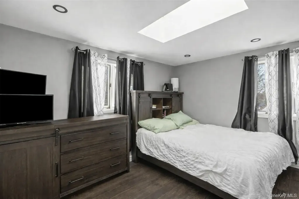 5 Joy Road Selden NY 11784