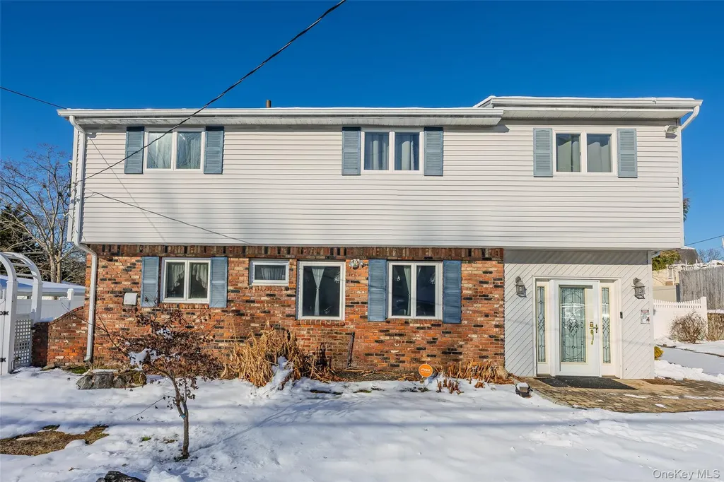 5 Joy Road Selden NY 11784