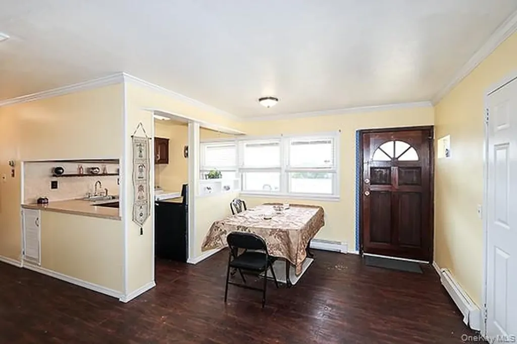 12 E Millpage Drive Bethpage NY 11714