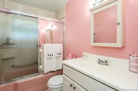 12 E Millpage Drive Bethpage NY 11714