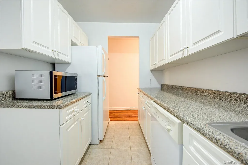 67-12 Yellowstone Boulevard Forest Hills NY 11375