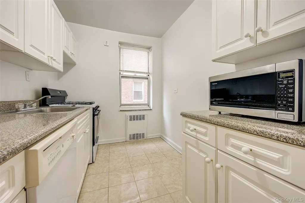 67-12 Yellowstone Boulevard Forest Hills NY 11375