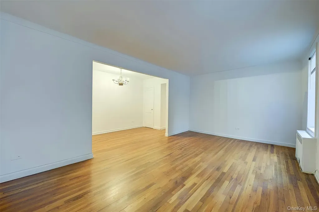 67-12 Yellowstone Boulevard Forest Hills NY 11375