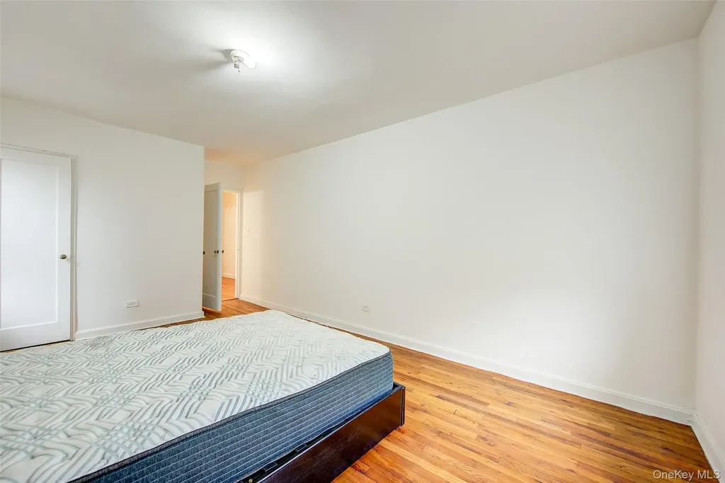 67-12 Yellowstone Boulevard Forest Hills NY 11375