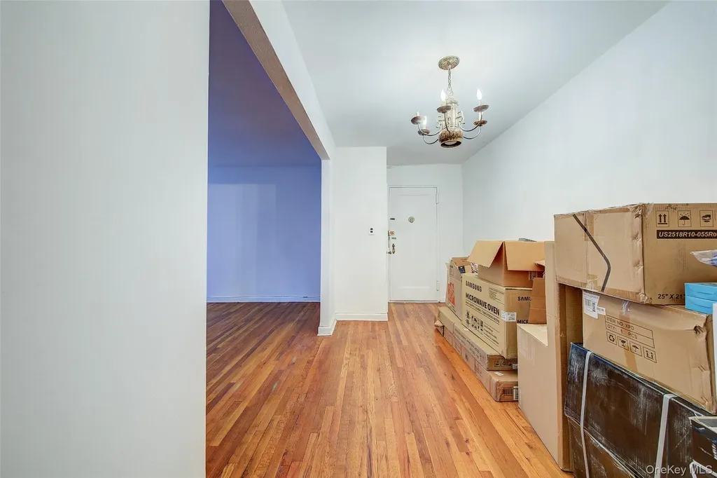 67-12 Yellowstone Boulevard Forest Hills NY 11375