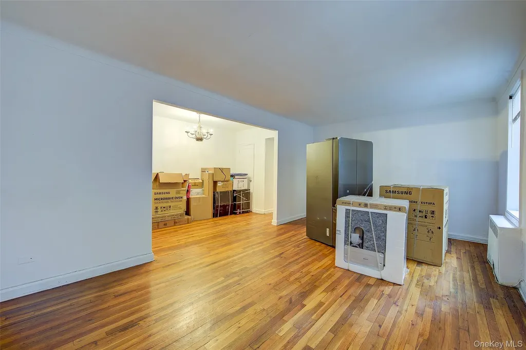 67-12 Yellowstone Boulevard Forest Hills NY 11375