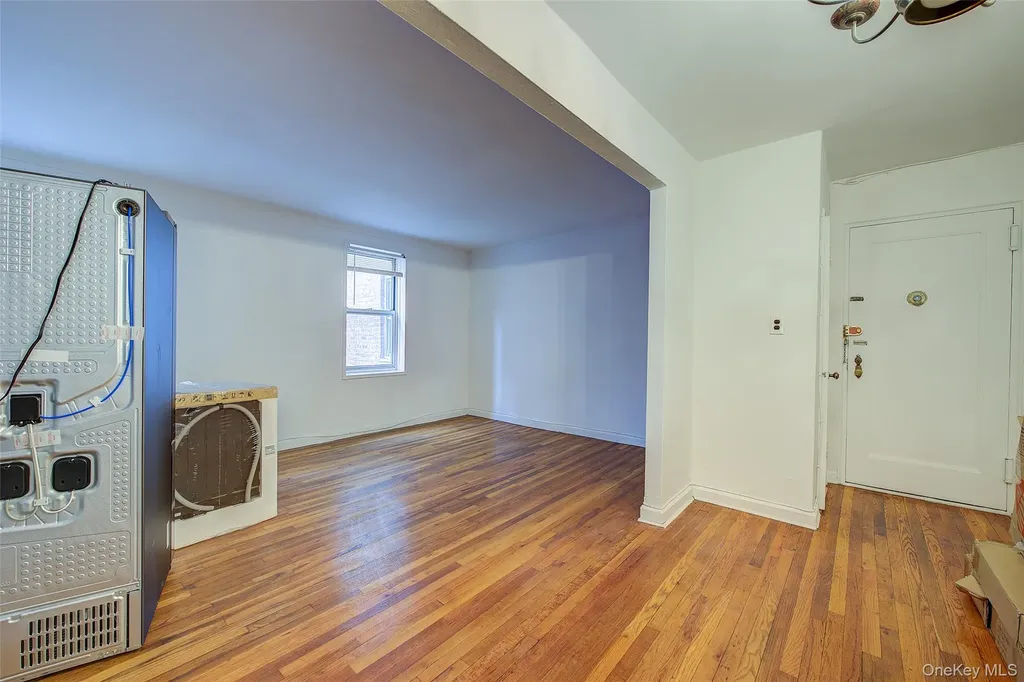 67-12 Yellowstone Boulevard Forest Hills NY 11375