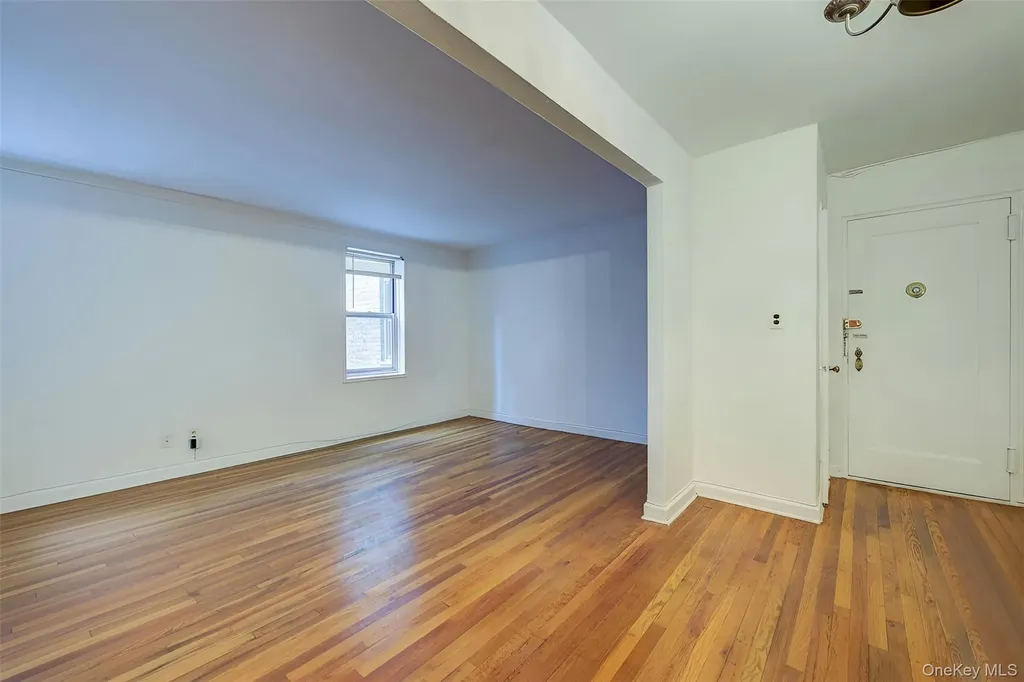 67-12 Yellowstone Boulevard Forest Hills NY 11375