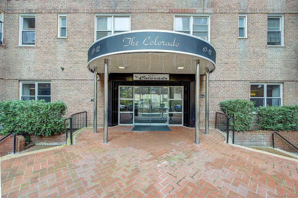 67-12 Yellowstone Boulevard Forest Hills NY 11375