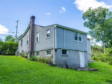 28 Brewster Drive Carmel NY 10512