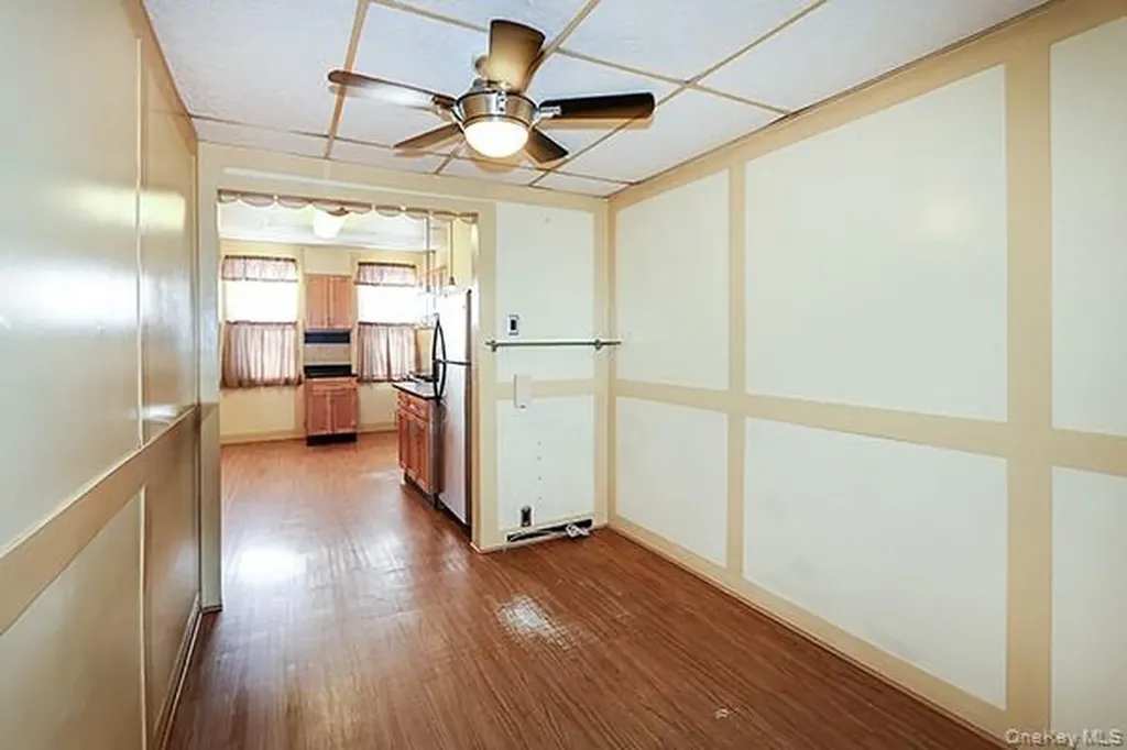 60-64 54th Place Maspeth NY 11378