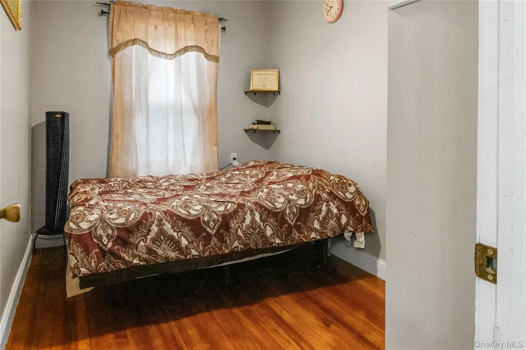 38 Lehrer Avenue Elmont NY 11003