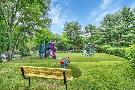 23 Fieldstone Drive Hartsdale NY 10530