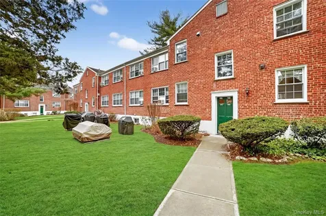 23 Fieldstone Drive Hartsdale NY 10530