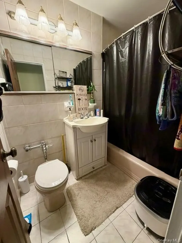 8610 151st Avenue Howard Beach NY 11414
