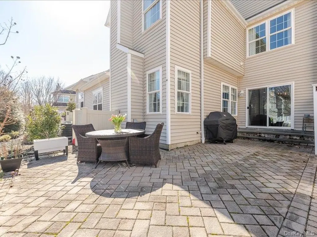 29 Snowdance Lane Nesconset NY 11767