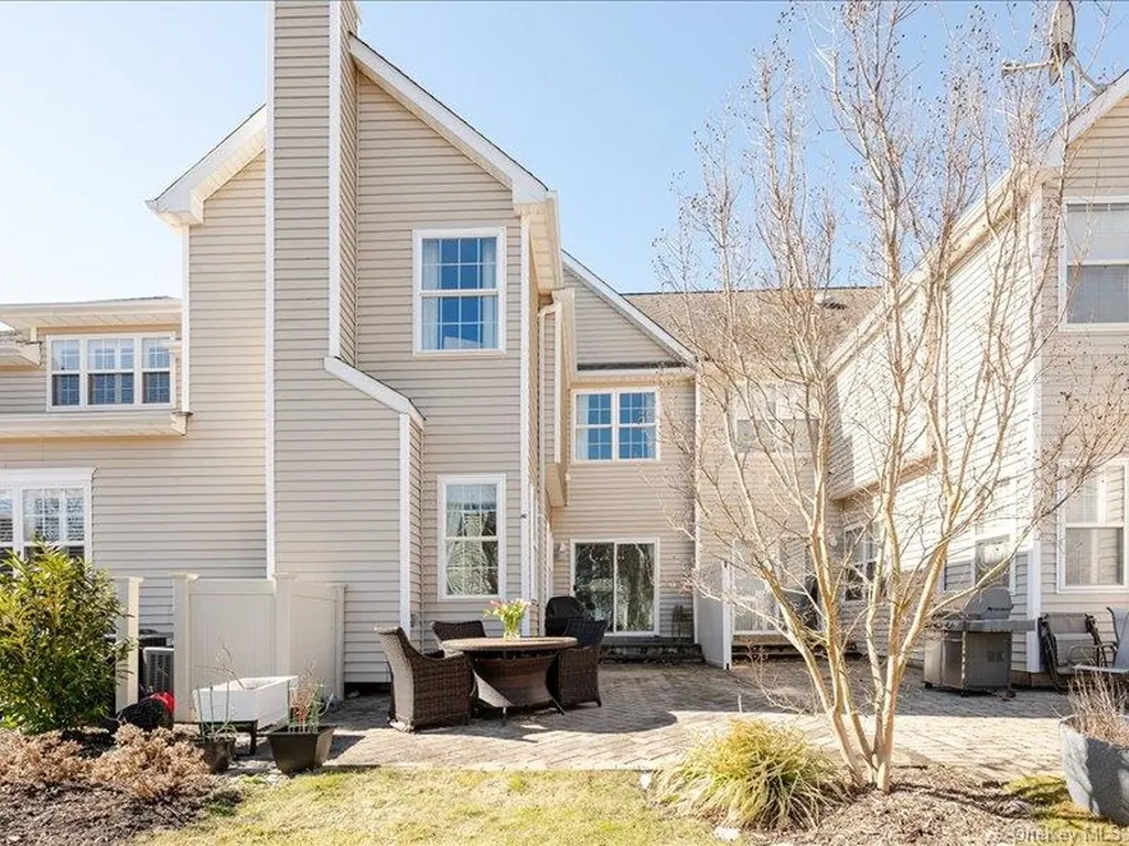29 Snowdance Lane Nesconset NY 11767