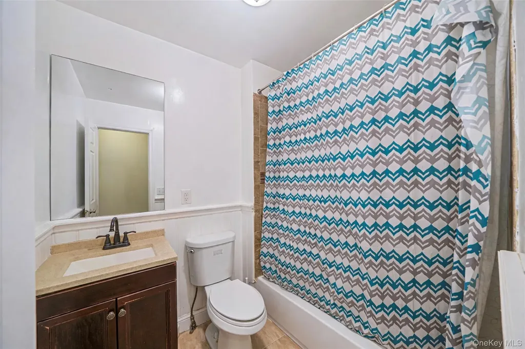 6 Denmark Court Huntington NY 11743