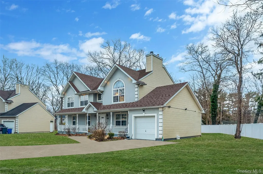 6 Denmark Court Huntington NY 11743
