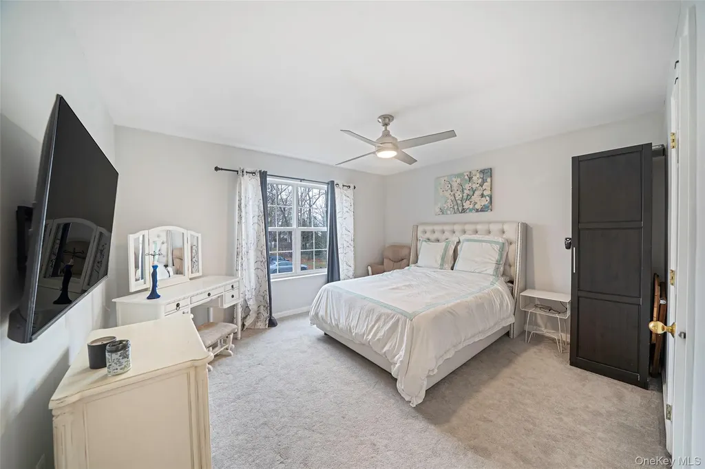 6 Denmark Court Huntington NY 11743
