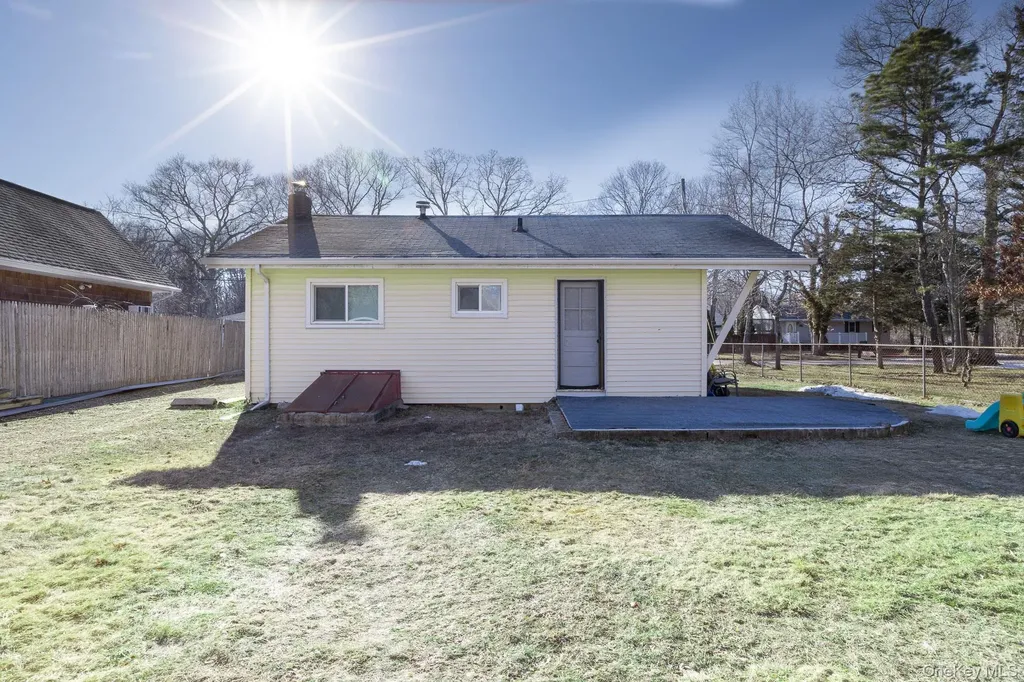 117 Fulton Avenue Mastic NY 11950