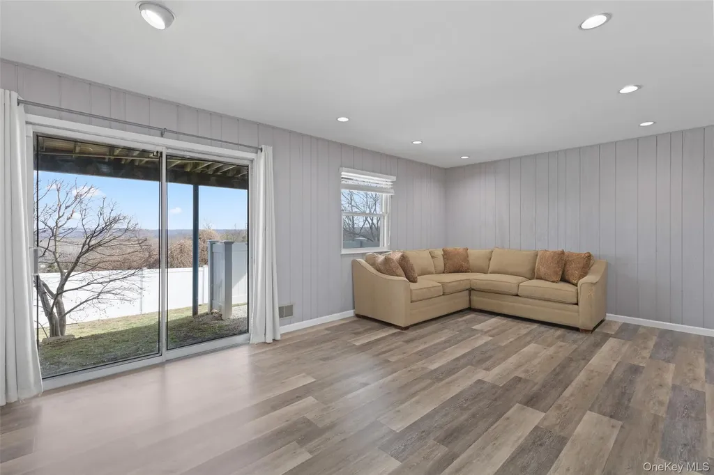 99 Lester Drive Tappan NY 10983