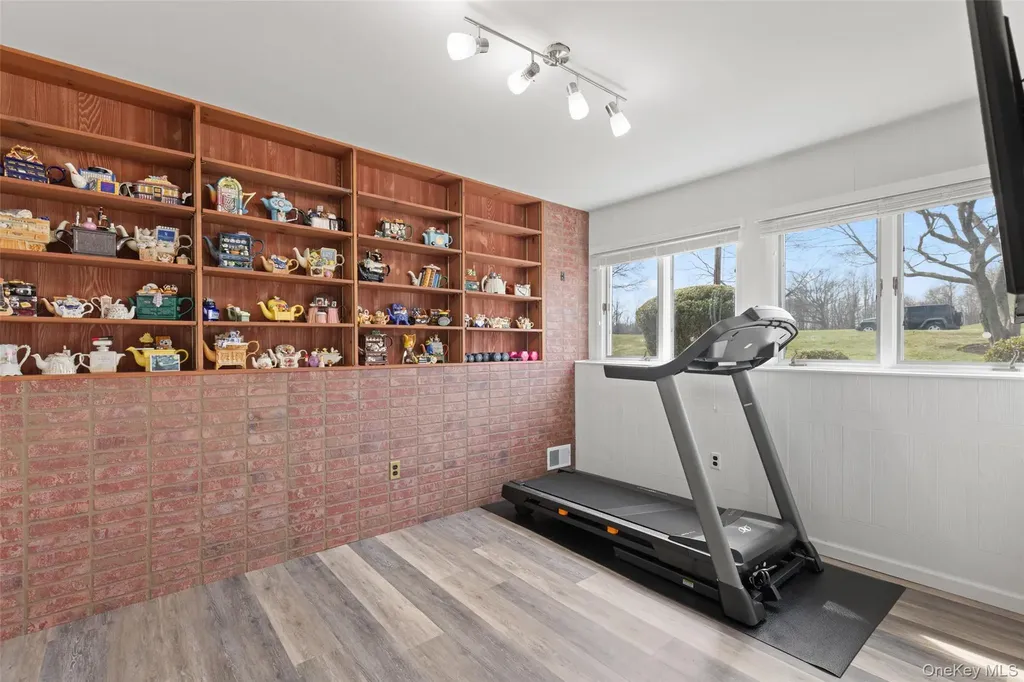 99 Lester Drive Tappan NY 10983
